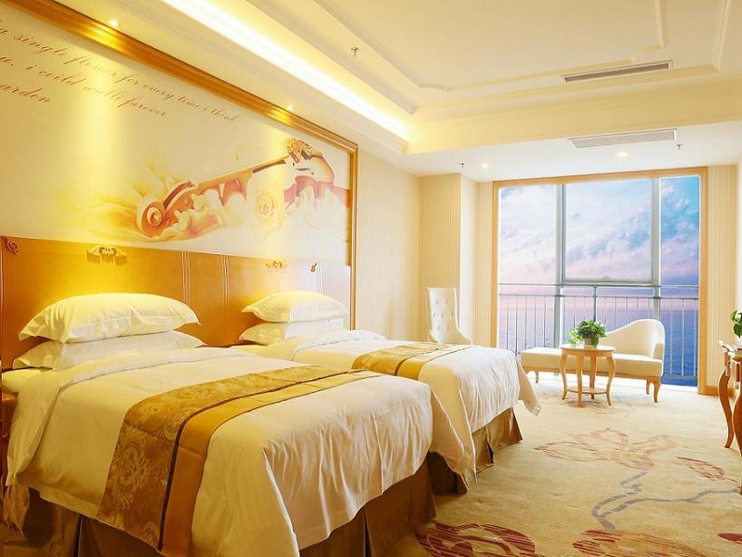 Vienna International Hotel Yantai Changjiang Road Xingyi Square Branch Eksteriør bilde