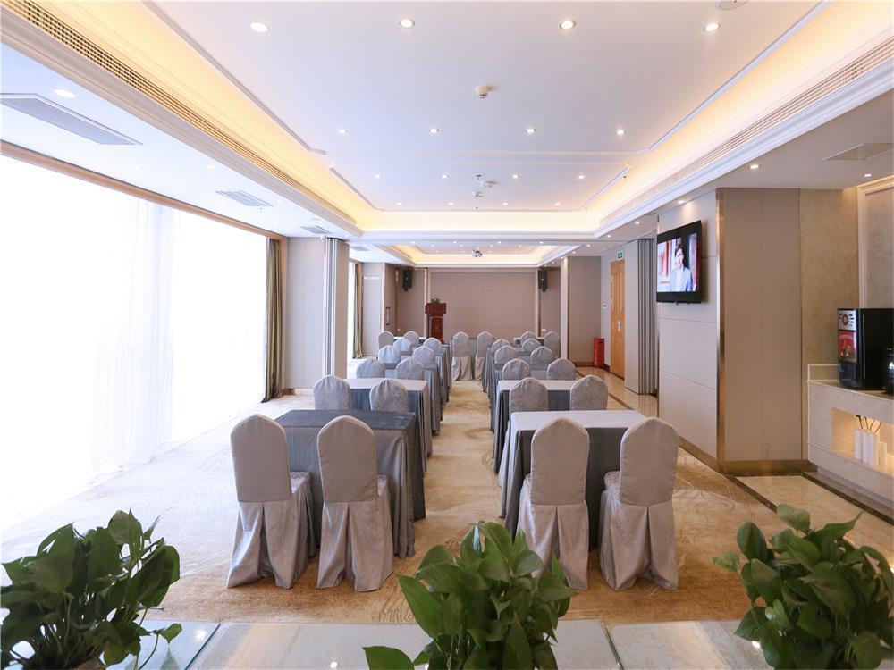 Vienna International Hotel Yantai Changjiang Road Xingyi Square Branch Eksteriør bilde